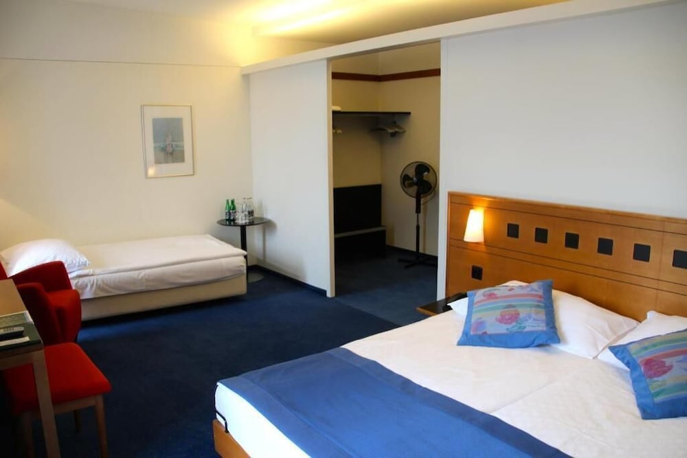 Grand Hotel Europe — photo 7